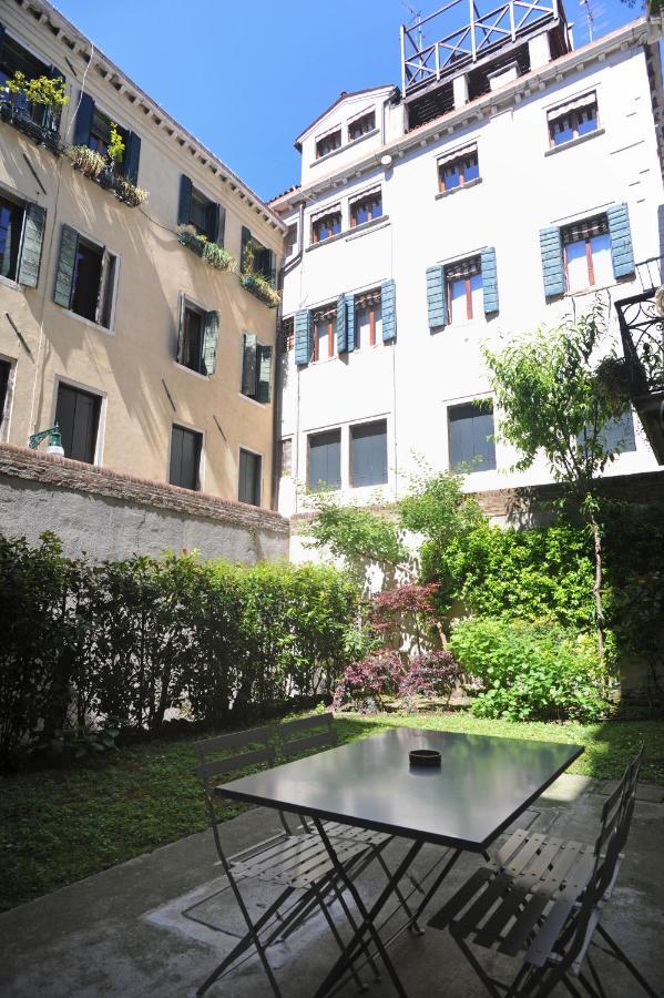 ヴェネツィアPalazzetto San Marcoアパートメント エクステリア 写真